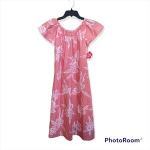 NWT Hilo Hattie Hawaiian Floral Dress Size Small